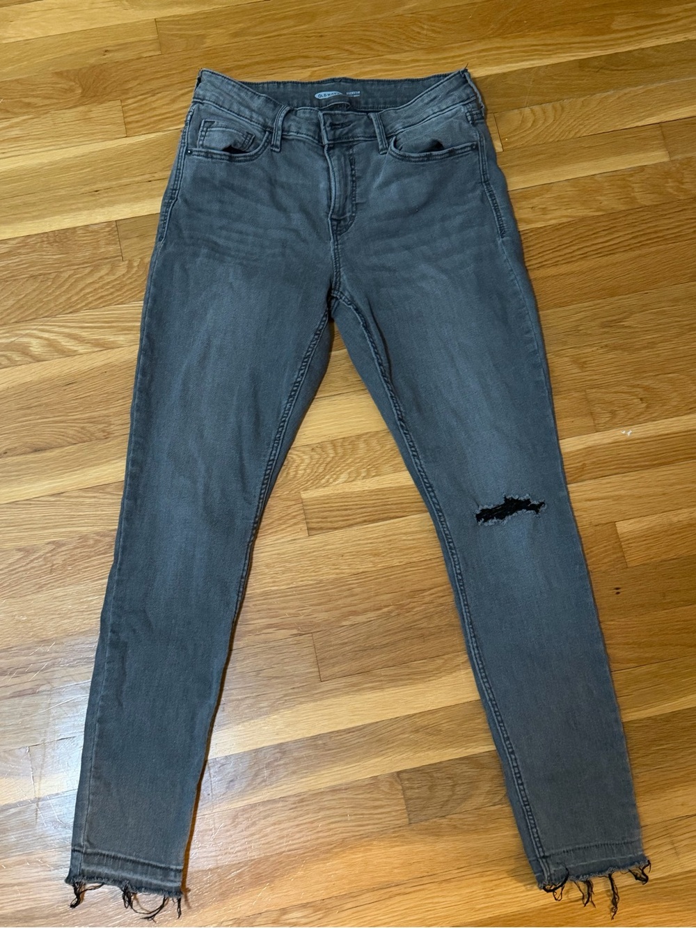 Old Navy Charcoal Gray Skinny Jeans with Distressed Knee